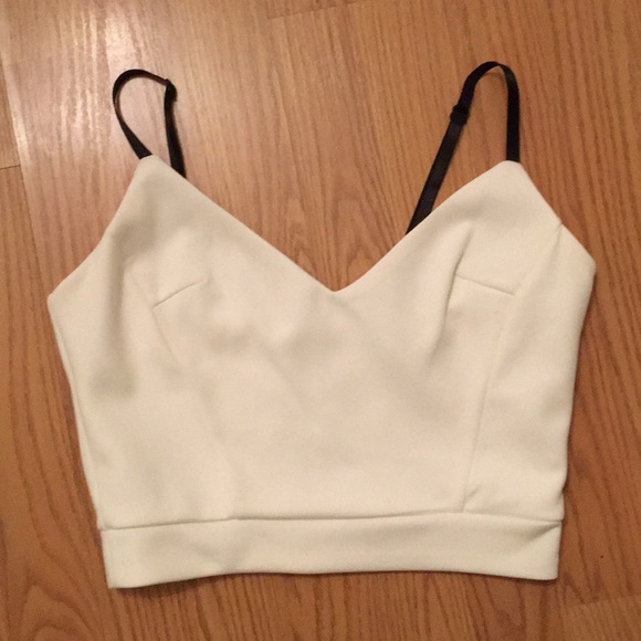 Nordstrom Tops - NORDSTROM white crop top